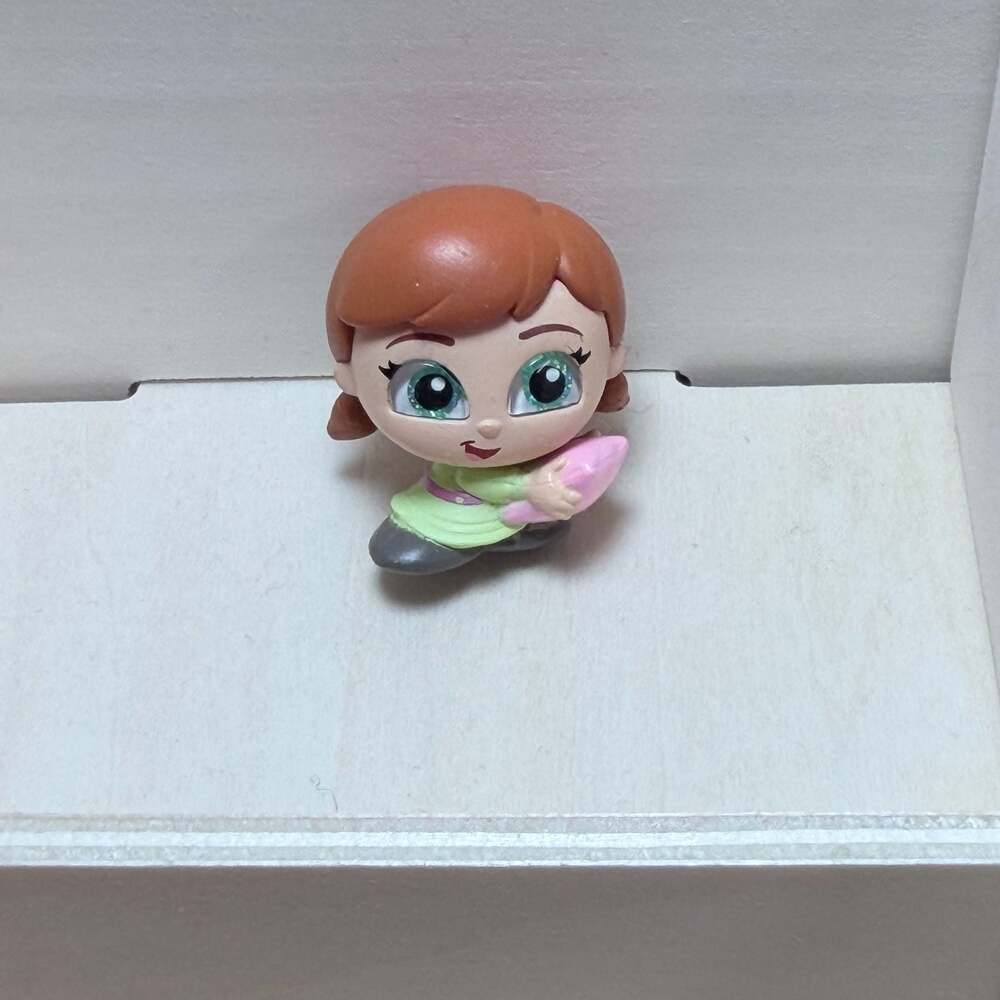 Disney Doorables Let's Party Anna